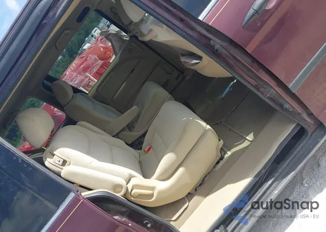 2010 Honda Odyssey Lx z USA, uszkodzony, nr VIN 5FNRL3H28AB035815